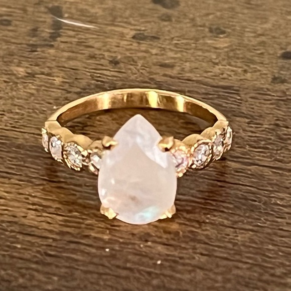 14k Gold Rainbow Moonstone Ring Size 4 3/4 - Picture 2 of 7